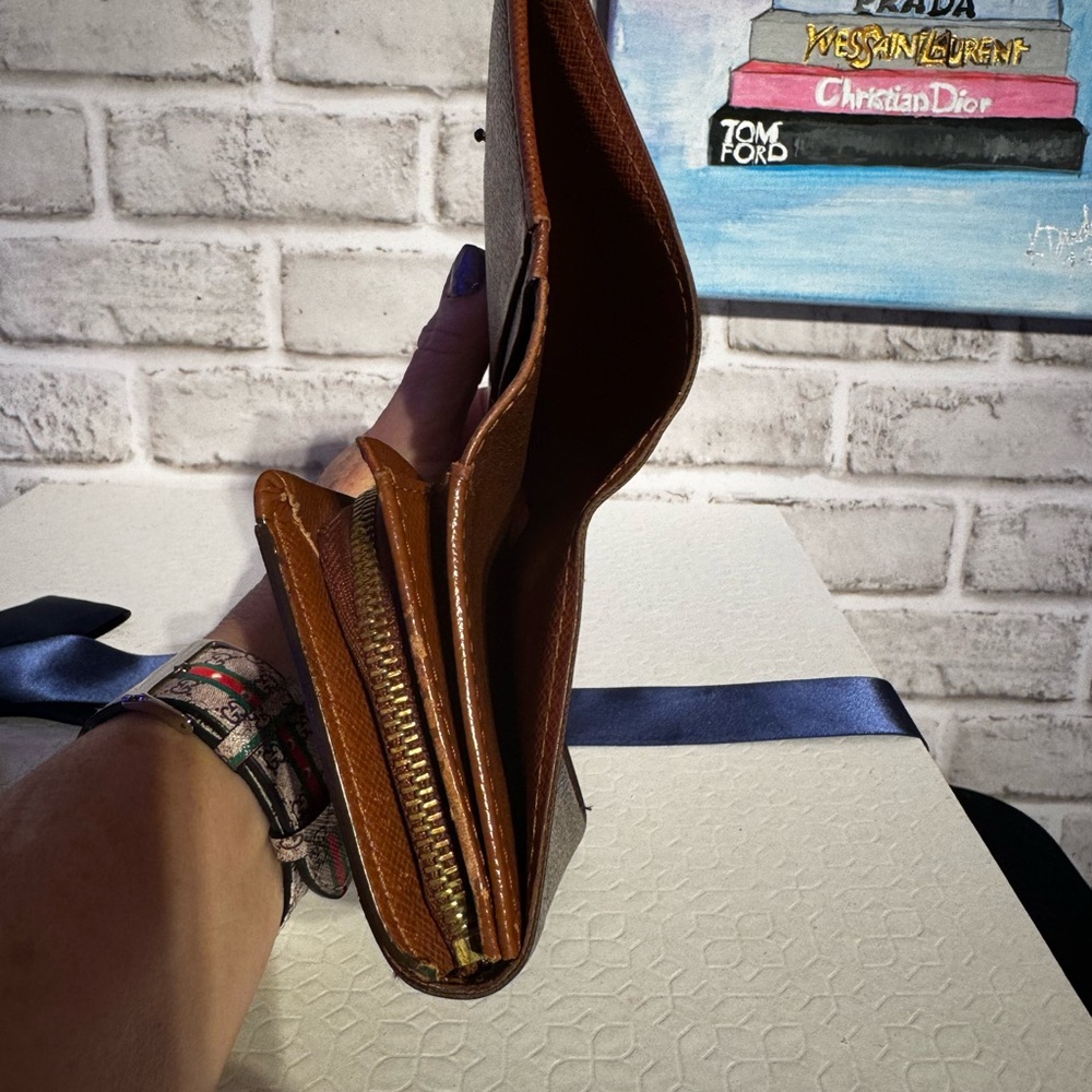 Louis Vuitton Monogram Porte Monnaie Billets Tresor - Picture 4 of 10